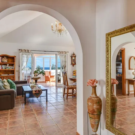 Rústica Con Piscina Privada Villa