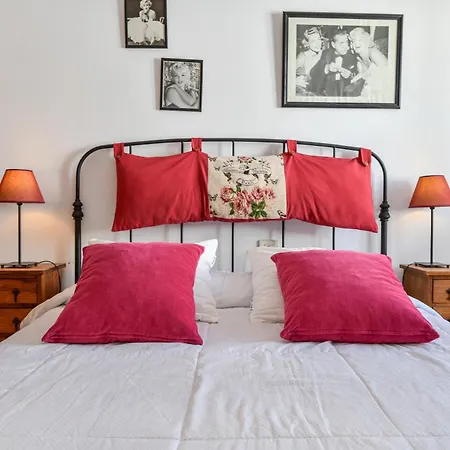 Rústica Con Piscina Privada Villa *