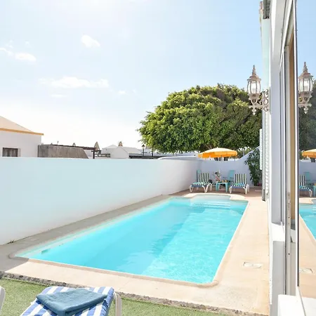 Rústica Con Piscina Privada Tías